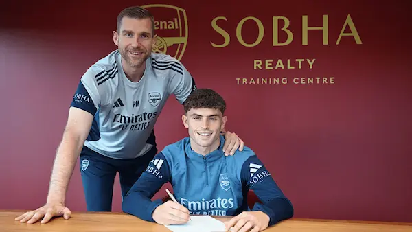 Archie Stevens đã gây ấn tượng thế nào để ký hợp đồng với Arsenal?