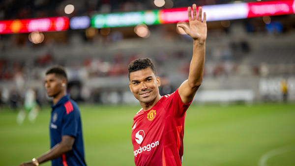 MU ra giá bá Casemiro, muốn thanh lý nhanh