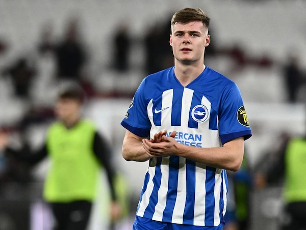 Arsenal cân nhắc chiêu mộ Evan Ferguson