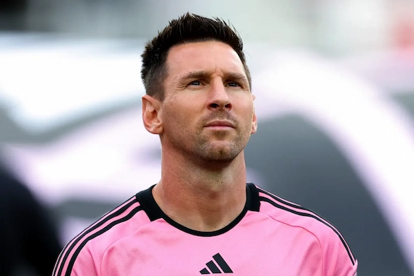 Câu lạc bộ nào đang theo đuổi Lionel Messi?
