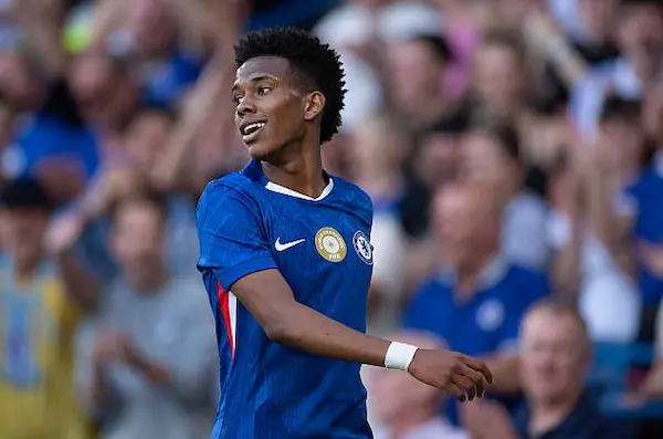 Đội nào sẽ chi 120 triệu Euro để chiêu mộ Estevao từ Chelsea?