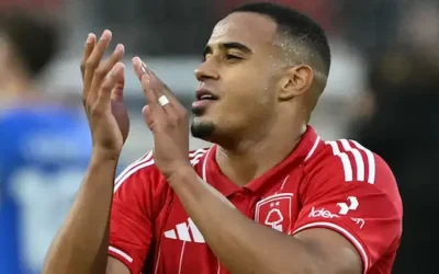 Man Utd và Chelsea, ai sẽ có được Murillo?