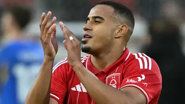 Man Utd và Chelsea, ai sẽ có được Murillo?